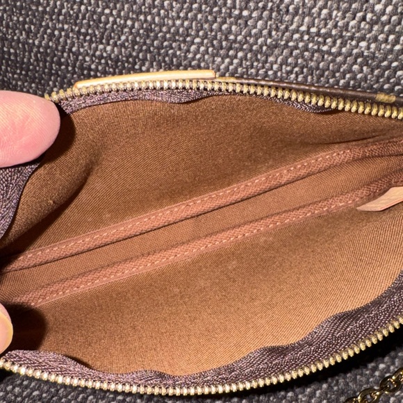 Louis Vuitton  Multi Pochette Accessories Monogram - Picture 14 of 14